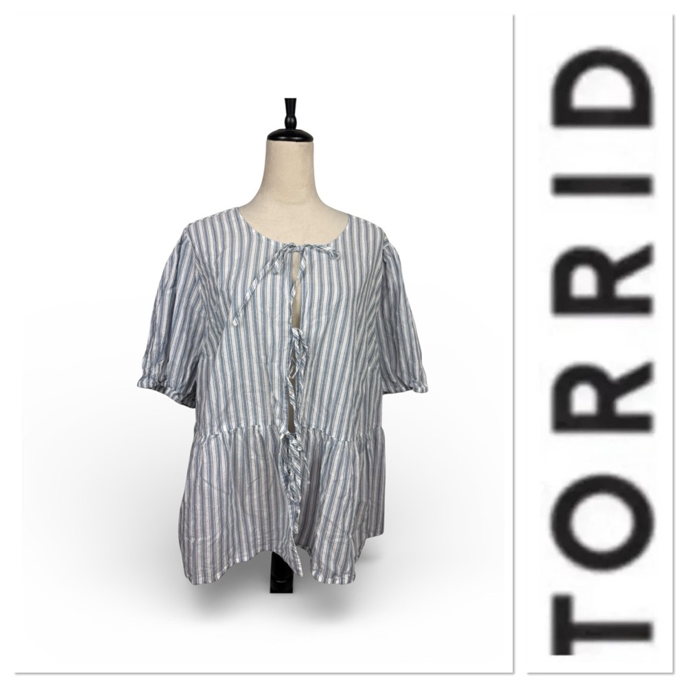 Torrid blue and white vertical stripes top with ties size 2-2X/18-20
